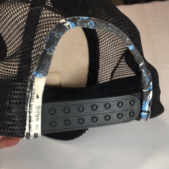 Volcom hat - Picture 3 of 8